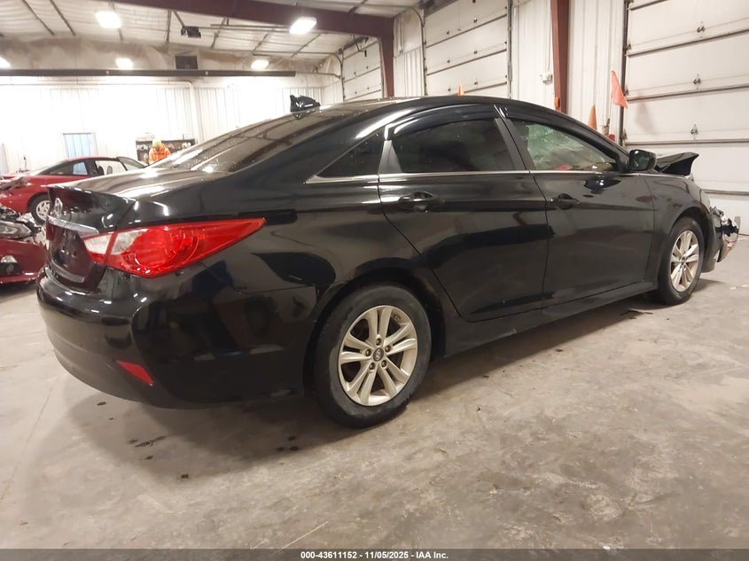 2014 HYUNDAI SONATA GLS - 5NPEB4AC0EH880854