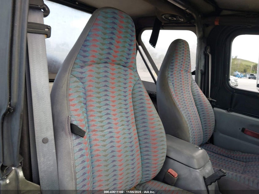 1997 Jeep Wrangler Se VIN: 1J4FY29P4VP469163 Lot: 43611180