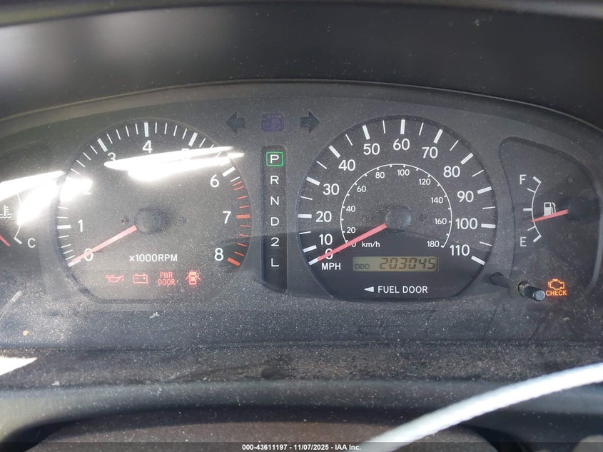 1999 Toyota Sienna Le VIN: 4T3ZF13C5XU149740 Lot: 43611197