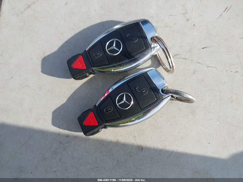 2013 MERCEDES-BENZ GLK 350 WDCGG5HB5DG032494