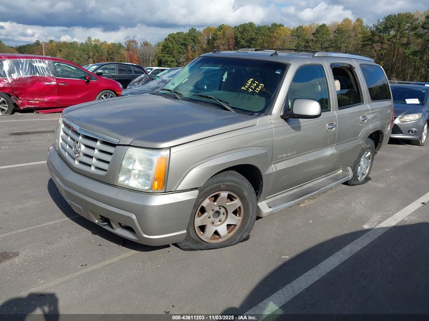 1GYEC63T33R278259 2003 CADILLAC ESCALADE photo no. 2