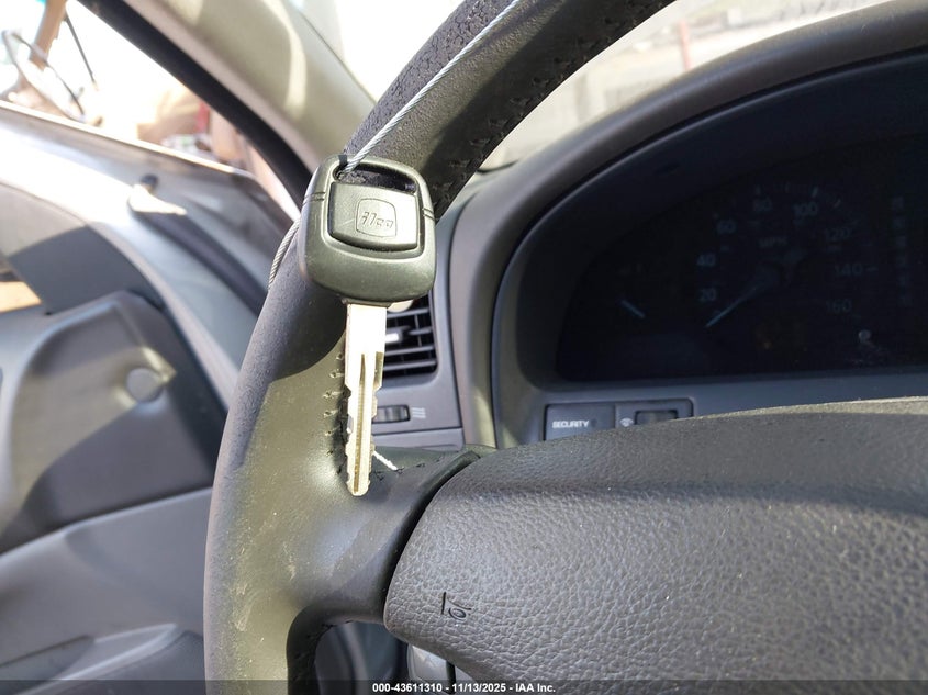 2001 Infiniti I30 Luxury VIN: JNKCA31A61T024711 Lot: 43611310