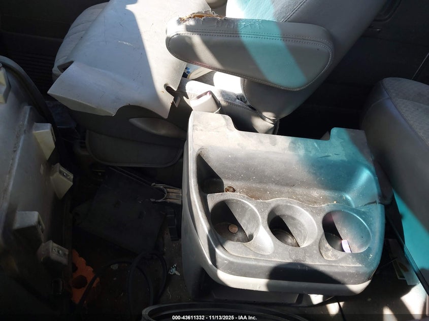 2004 Chevrolet Express VIN: 1GAHG39U141159110 Lot: 43611332