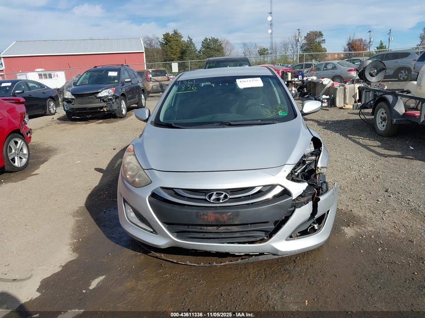 2013 HYUNDAI ELANTRA GT KMHD35LEXDU105636