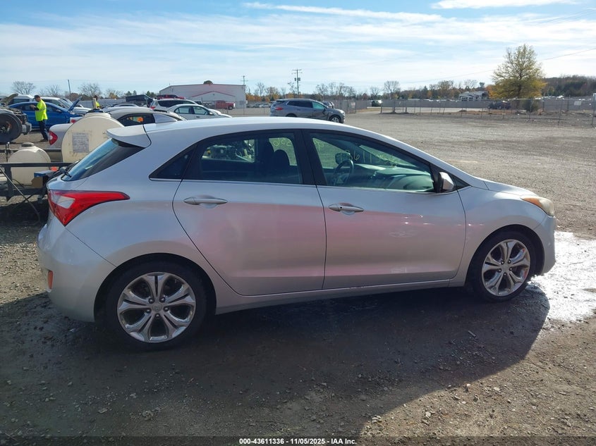 2013 HYUNDAI ELANTRA GT KMHD35LEXDU105636