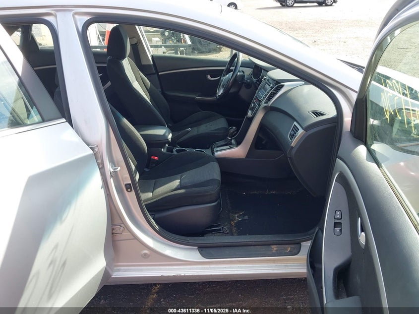 2013 HYUNDAI ELANTRA GT KMHD35LEXDU105636