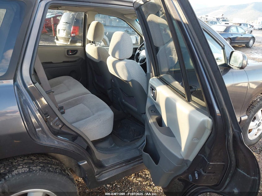 KM8SC73DX5U957934 2005 HYUNDAI SANTA FE photo no. 8