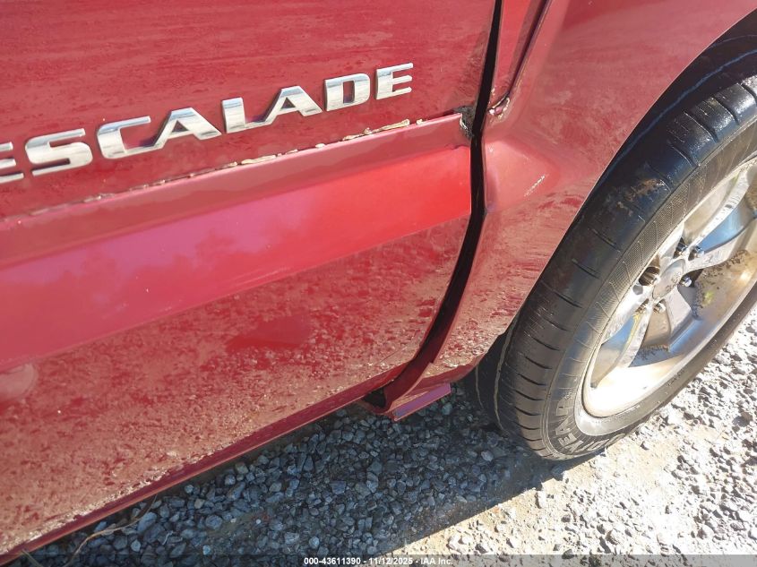 2003 Cadillac Escalade Standard VIN: 1GYEK63N83R284286 Lot: 43611390