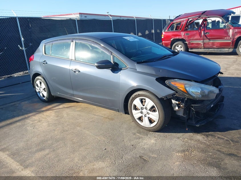 2016 KIA FORTE LX - KNAFK5A8XG5600136