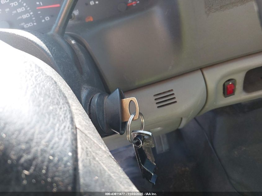 2002 Ford F-250 Lariat/Xl/Xlt VIN: 1FTNX20L62EB23153 Lot: 43611477