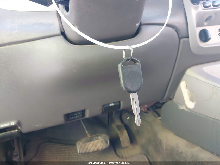 2002 Ford Explorer Sport Trac VIN: 1FMZU77E62UB57271 Lot: 43611483