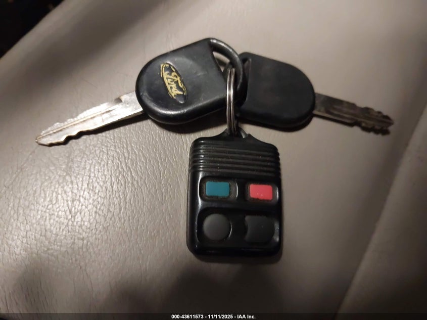 1FMEU53877UB01124 2007 FORD EXPLORER SPORT TRAC photo no. 11