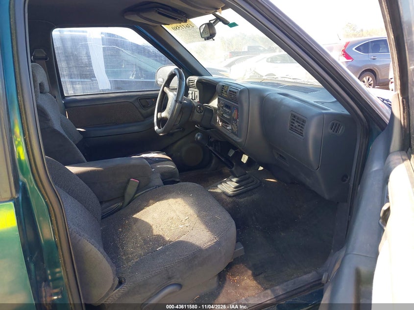 1GCCS19X4VK177921 1997 CHEVROLET S-10 PICKUP photo no. 5