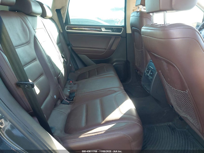 WVGFK9BP5BD005852 2011 VOLKSWAGEN TOUAREG photo no. 8
