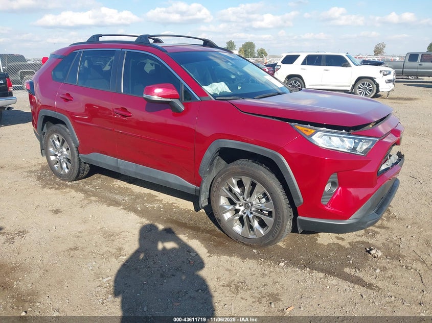 TOYOTA RAV4 XLE PREMIUM