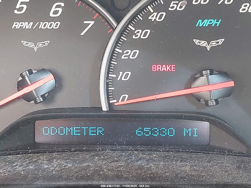 2005 Chevrolet Corvette VIN: 1G1YY24U255111754 Lot: 43611743