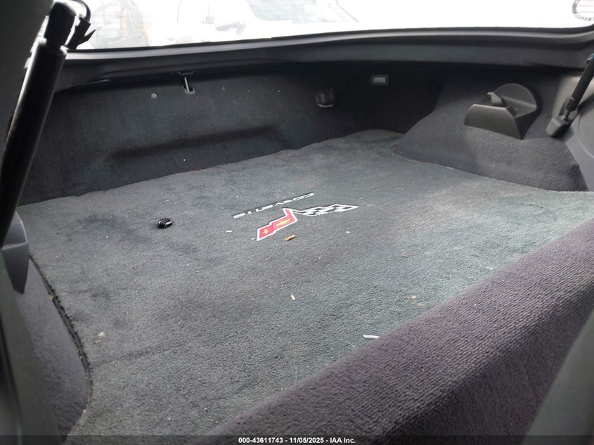 2005 Chevrolet Corvette VIN: 1G1YY24U255111754 Lot: 43611743