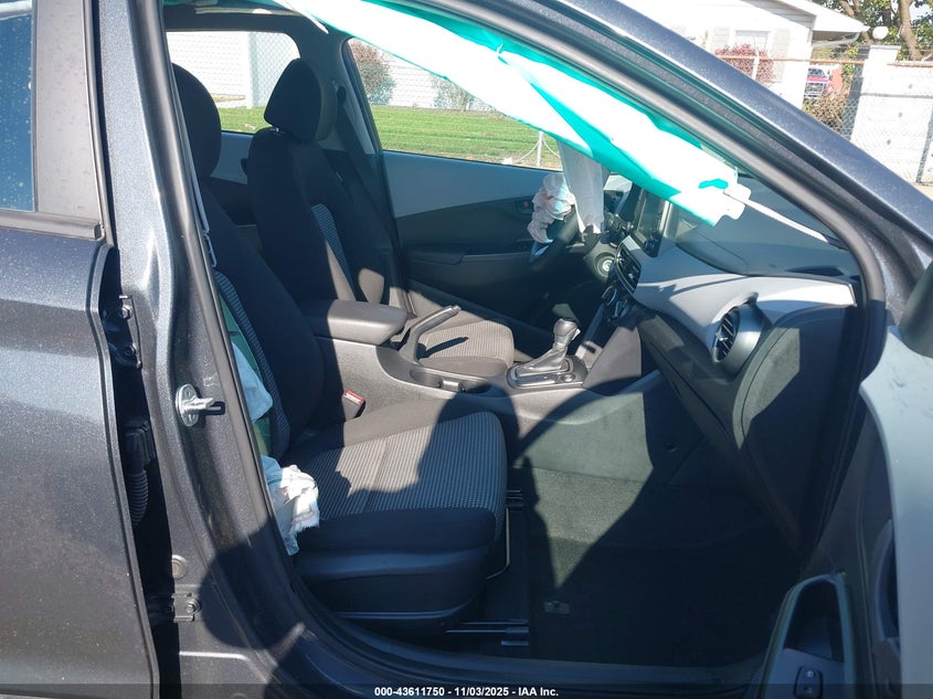 2020 HYUNDAI KONA SE KM8K1CAAXLU460824