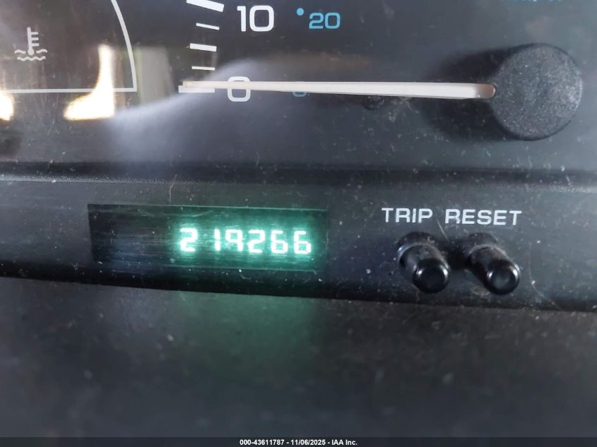 2000 Dodge Caravan VIN: 2B4GP2534YR643202 Lot: 43611787