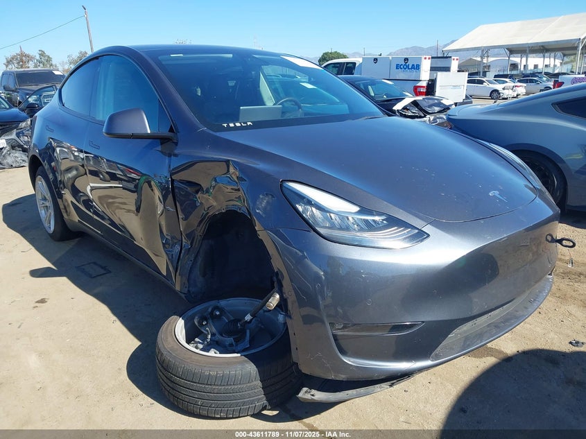 2021 TESLA MODEL Y LONG RANGE DUAL MOTOR ALL-WHEEL DRIVE - 5YJYGDEE8MF245985