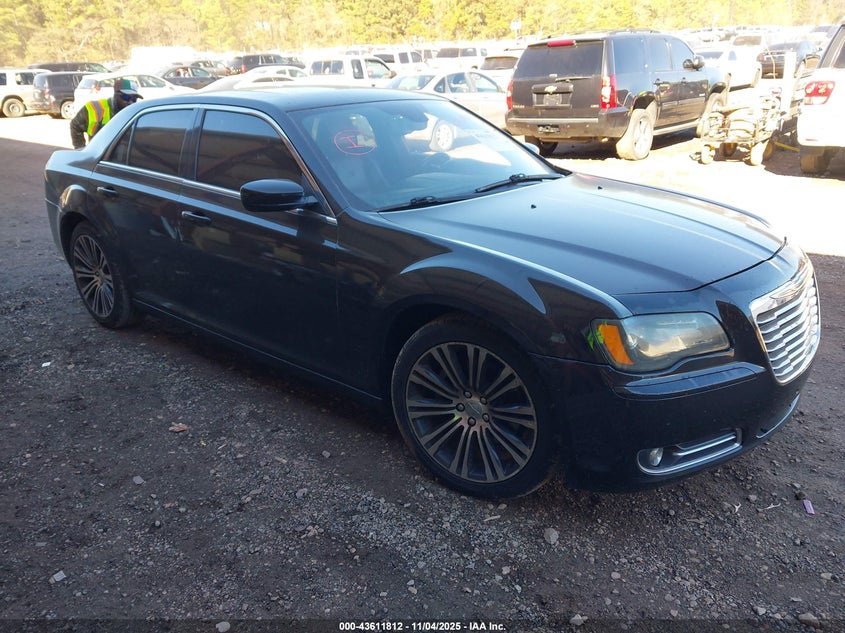 Vin: 2c3ccadt7ch146561, lot: 44106920, chrysler 300 s v8 2012 img_1