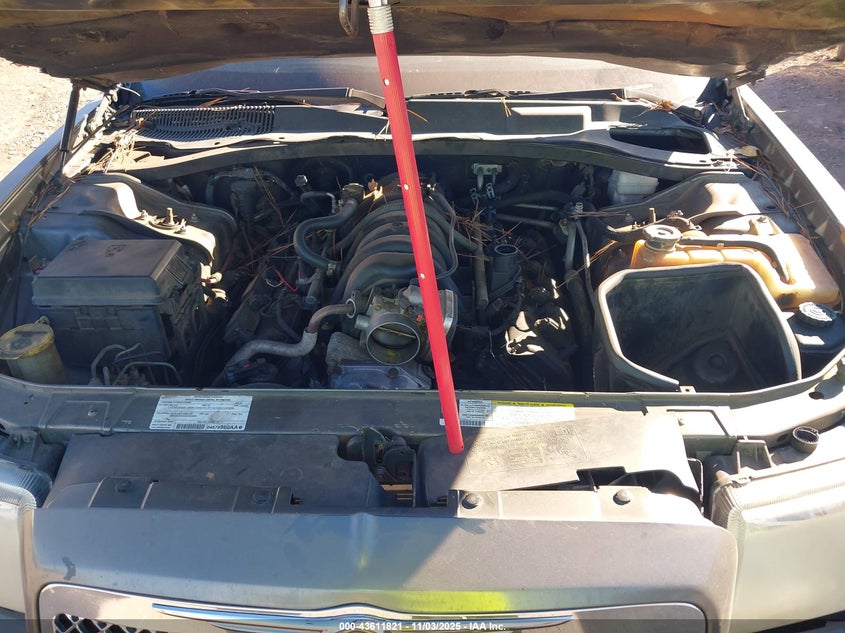 2008 Chrysler 300C Hemi VIN: 2C3LA63H88H119635 Lot: 43611821