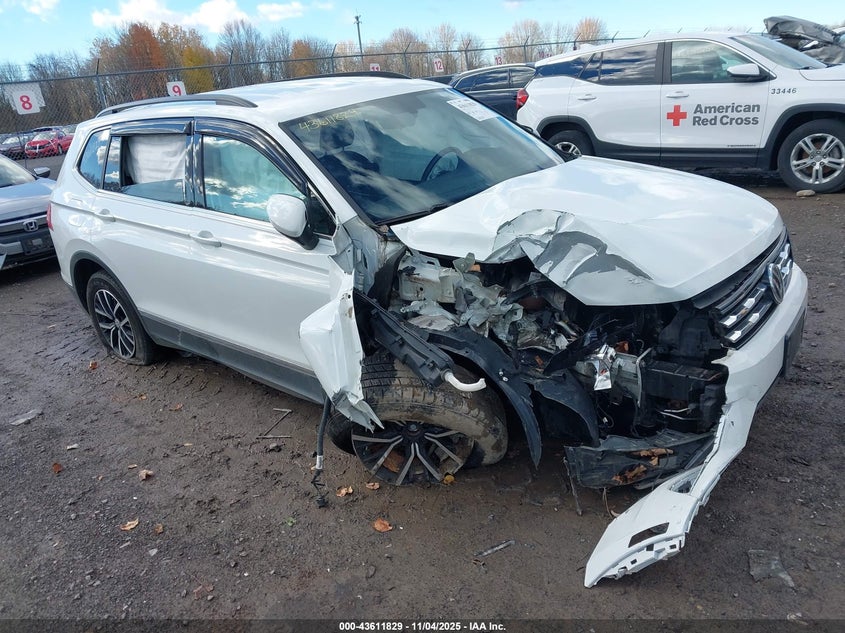 VOLKSWAGEN TIGUAN 2.0T SE/2.0T SE R-LINE BLACK/2.0T SEL