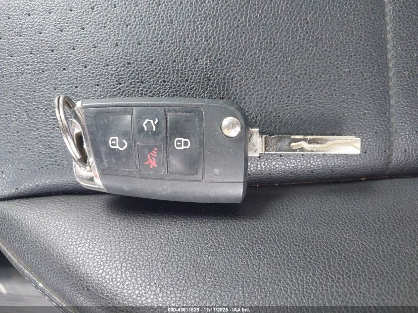 2021 Volkswagen Tiguan VIN: 3VV2B7AX0MM077933 Lot: 43611829