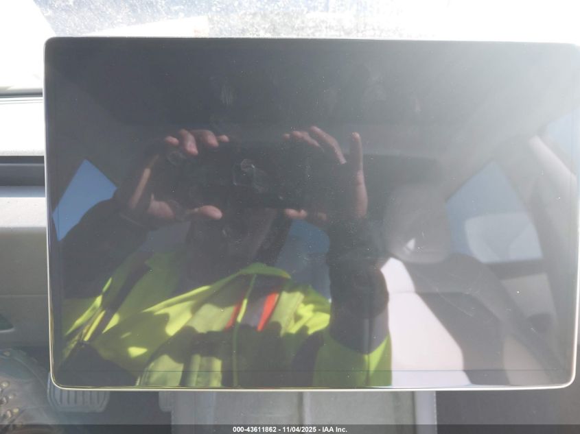 2025 Tesla Model 3 Long Range Rear-Wheel Drive/Standard VIN: 5YJ3E1EA7SF904003 Lot: 43611862