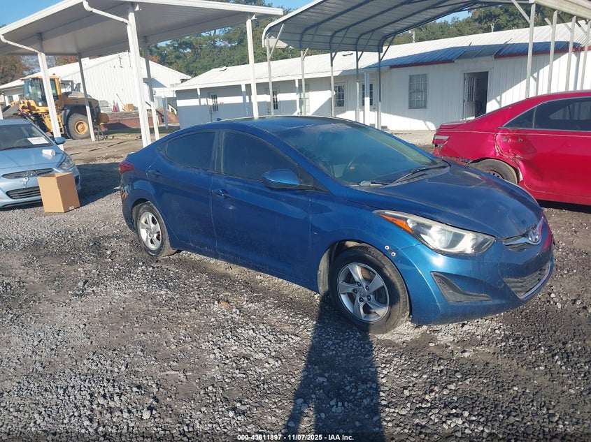 HYUNDAI ELANTRA SE