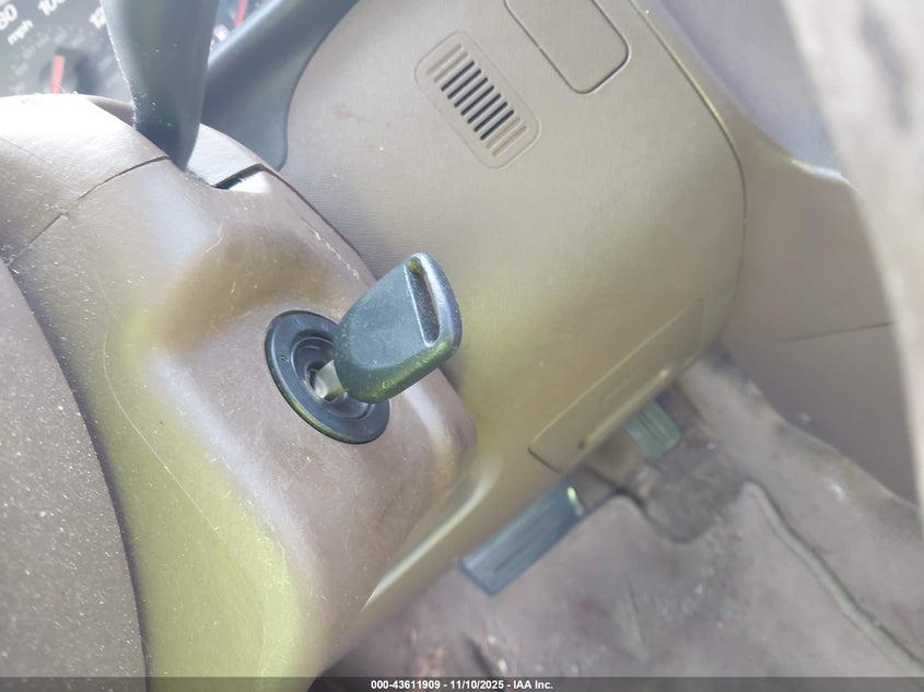 2004 Honda Cr-V Ex VIN: SHSRD78894U249251 Lot: 43611909