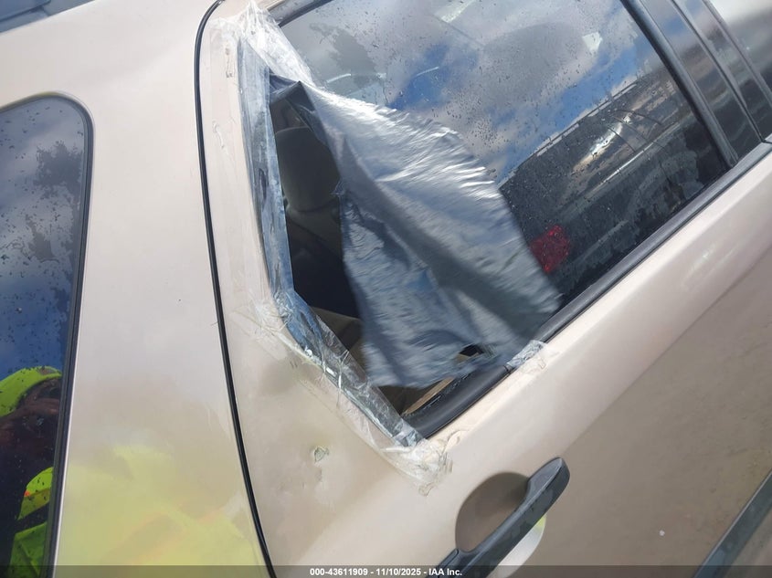 2004 Honda Cr-V Ex VIN: SHSRD78894U249251 Lot: 43611909