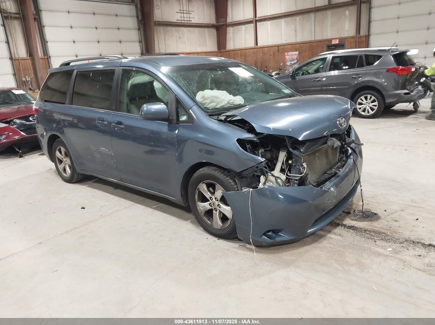2015 TOYOTA SIENNA LE 8 PASSENGER - 5TDKK3DC7FS663029