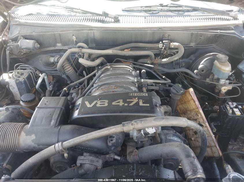 2002 Toyota Sequoia Limited V8 VIN: 5TDZT38A42S069318 Lot: 43611967