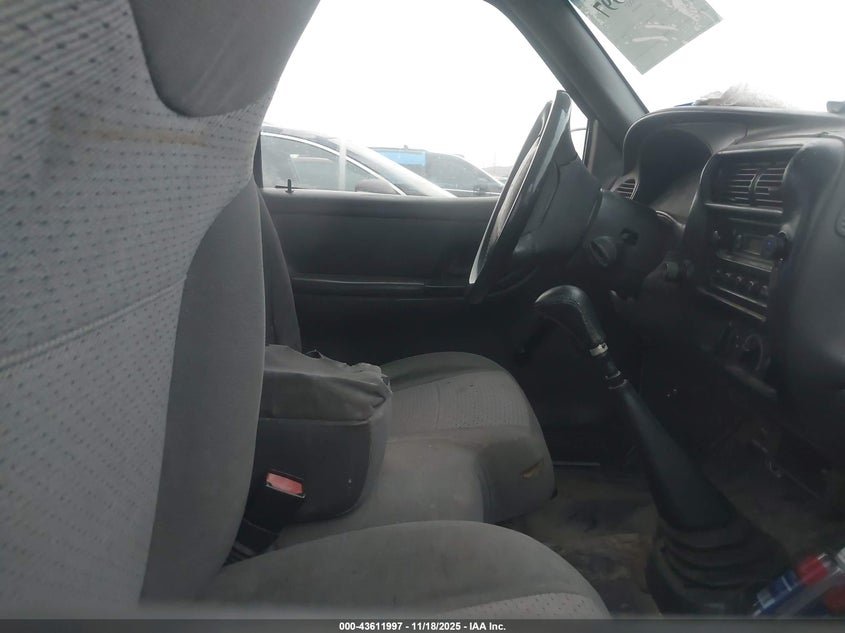1FTYR10C11PA20436 2001 FORD RANGER photo no. 5