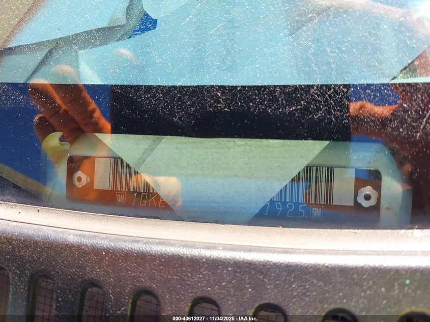 2004 GMC Yukon Xl 1500 Slt VIN: 1GKEC16Z34J301925 Lot: 43612027