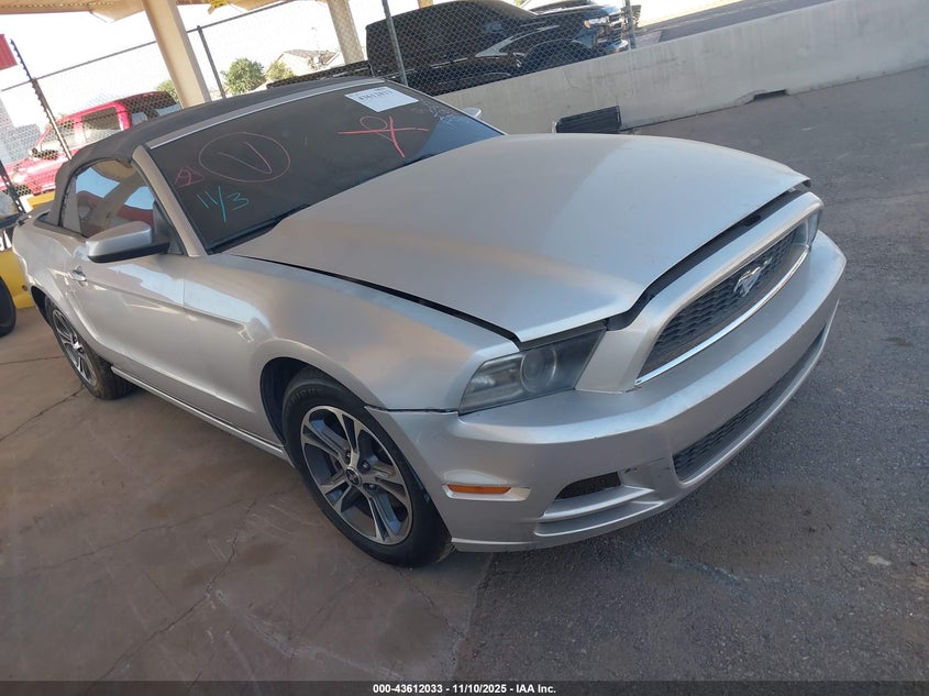FORD MUSTANG V6 PREMIUM
