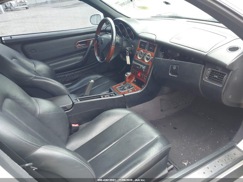WDBKK65F71F220347 2001 MERCEDES-BENZ SLK-KLASSE photo no. 5