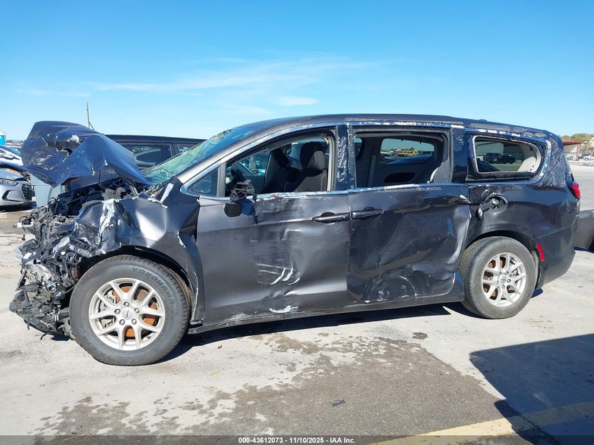 2021 Chrysler Voyager Lx VIN: 2C4RC1CG5MR519733 Lot: 43612073
