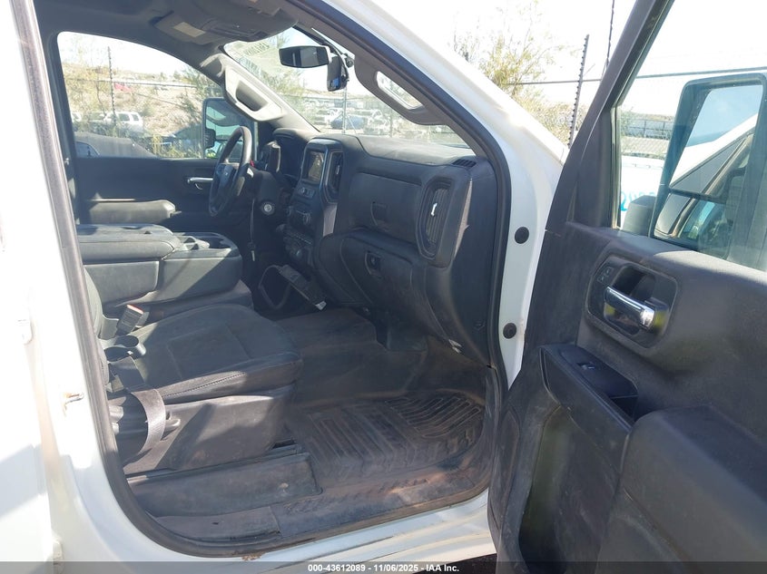 1GC1YLE7XNF225132 2022 CHEVROLET SILVERADO photo no. 5