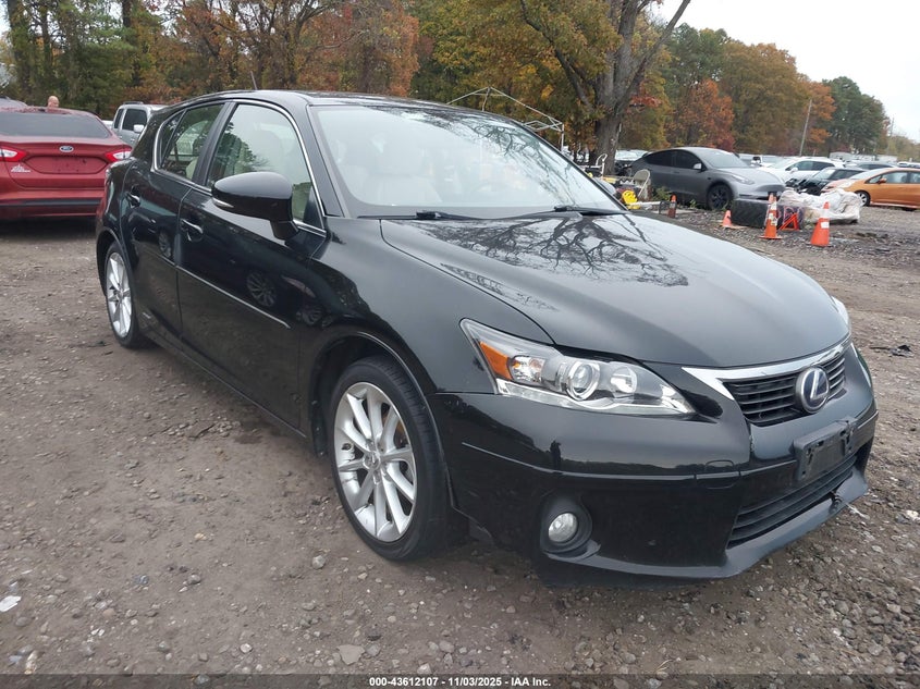 LEXUS CT 200H PREMIUM