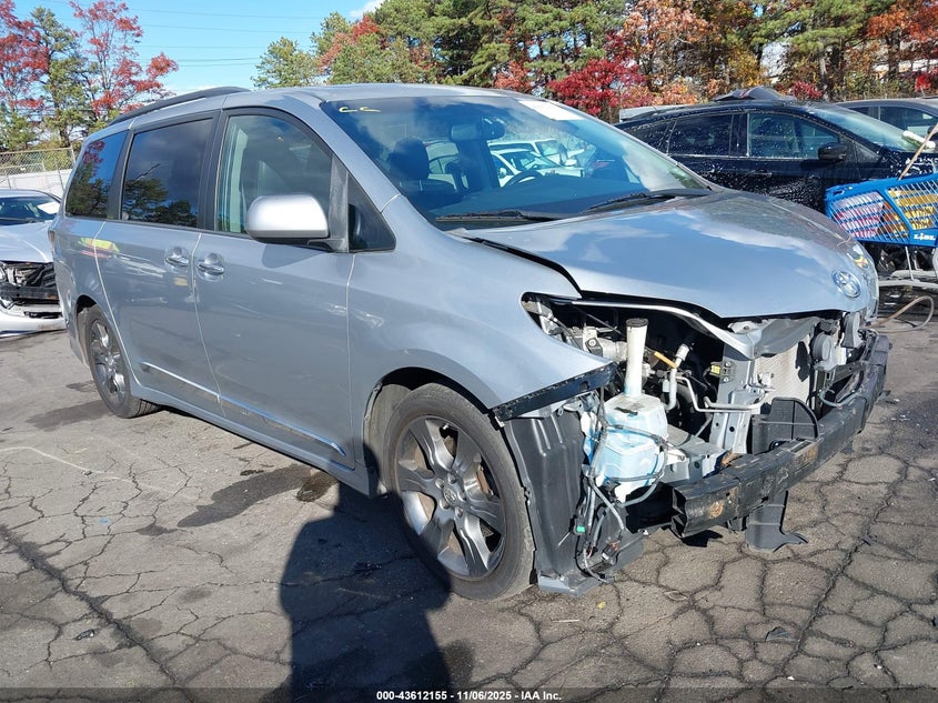 2015 TOYOTA SIENNA SE 8 PASSENGER - 5TDXK3DC8FS541429