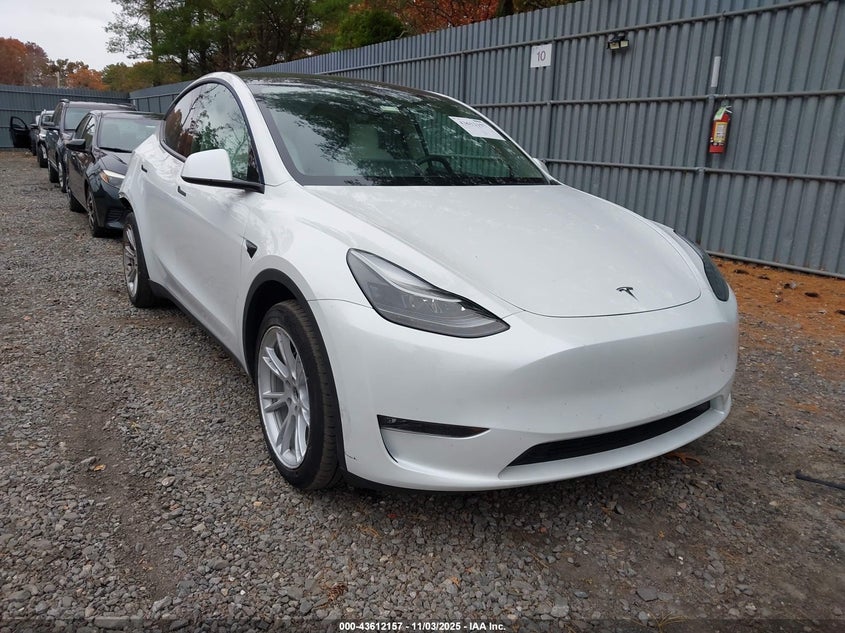 TESLA MODEL Y AWD/LONG RANGE DUAL MOTOR ALL-WHEEL DRIVE