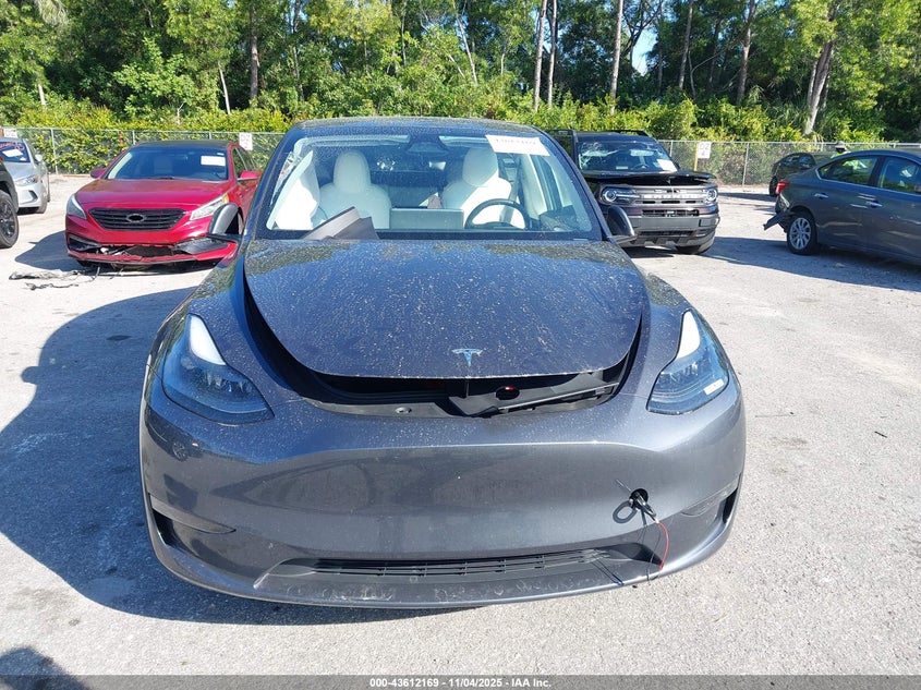 2023 Tesla Model Y Awd/Long Range Dual Motor All-Wheel Drive VIN: 7SAYGDEE6PF840065 Lot: 43612169