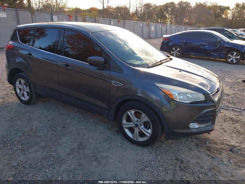 FORD ESCAPE SE