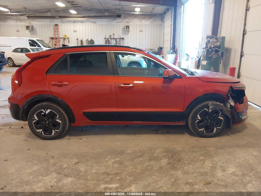2023 KIA NIRO EV WAVE KNDCT3L11P5031636