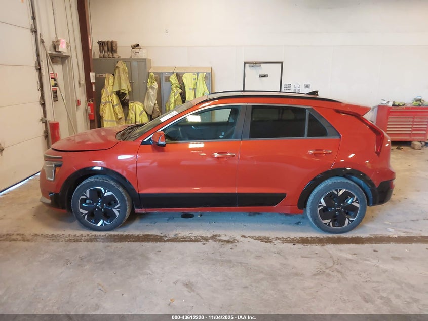 2023 KIA NIRO EV WAVE KNDCT3L11P5031636