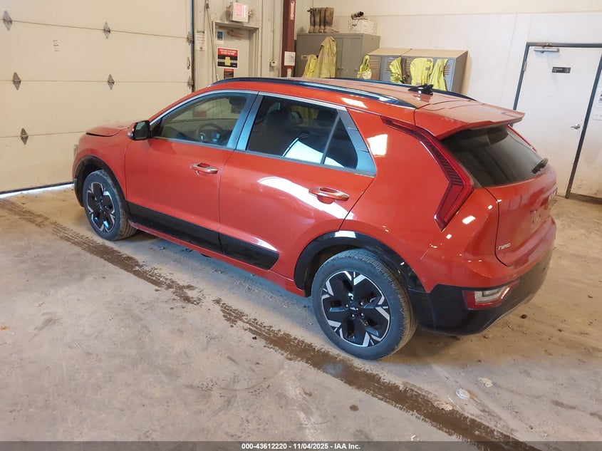 2023 KIA NIRO EV WAVE KNDCT3L11P5031636