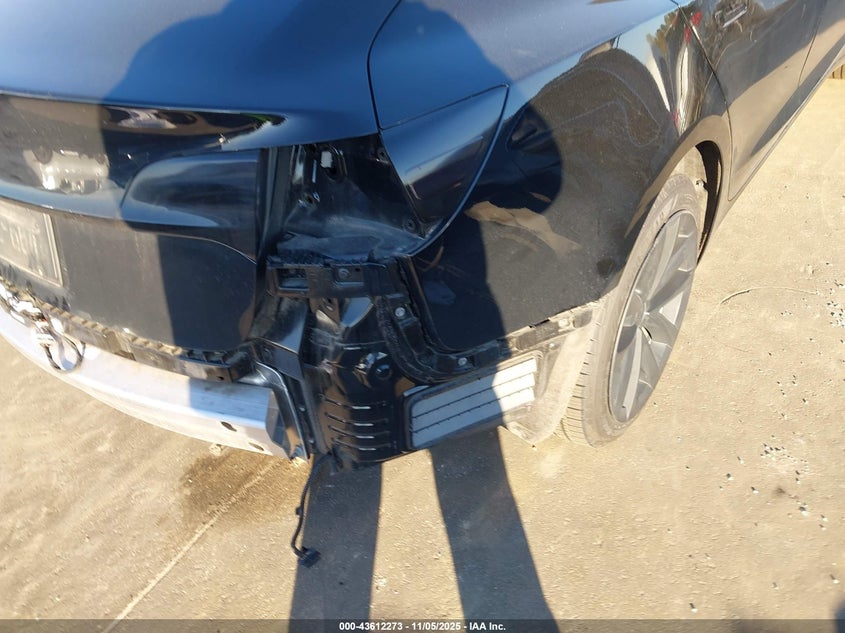 2021 Tesla Model 3 Standard Range Plus Rear-Wheel Drive VIN: 5YJ3E1EA7MF976404 Lot: 43612273