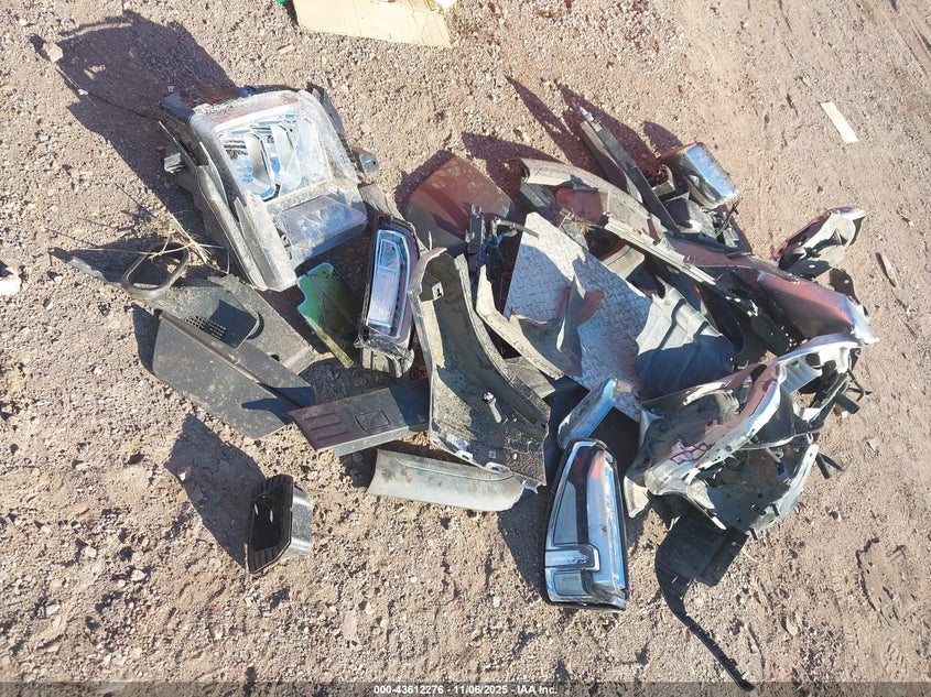 2022 GMC Sierra 3500Hd 4Wd Long Bed Denali VIN: 1GT49WEY5NF259595 Lot: 43612276